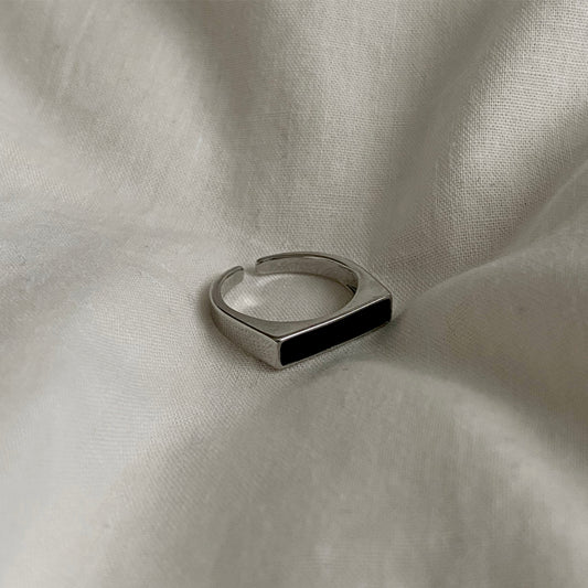 black design ring ブラックデザインリング